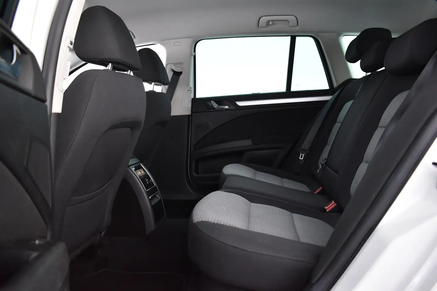 Car Image - 5K4bHtTqyn7SOwALEdpaQZ