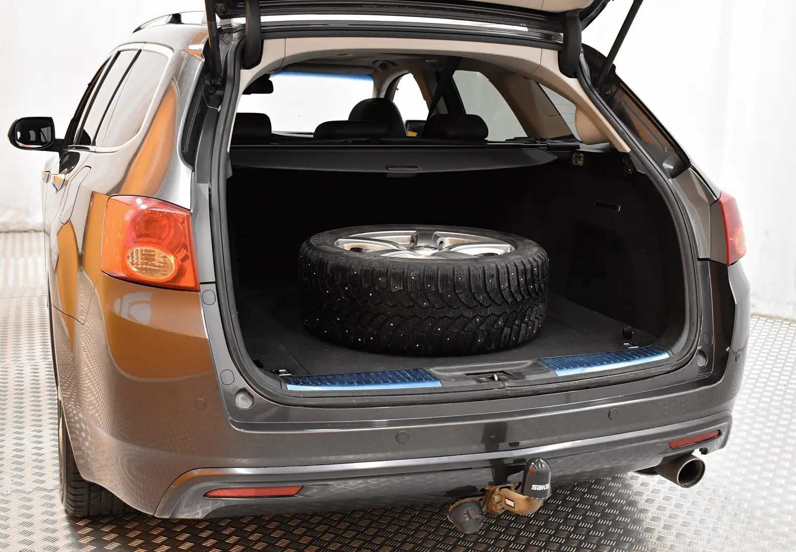 Car Image - qLJ4DGhbebpRa6HcJoZke