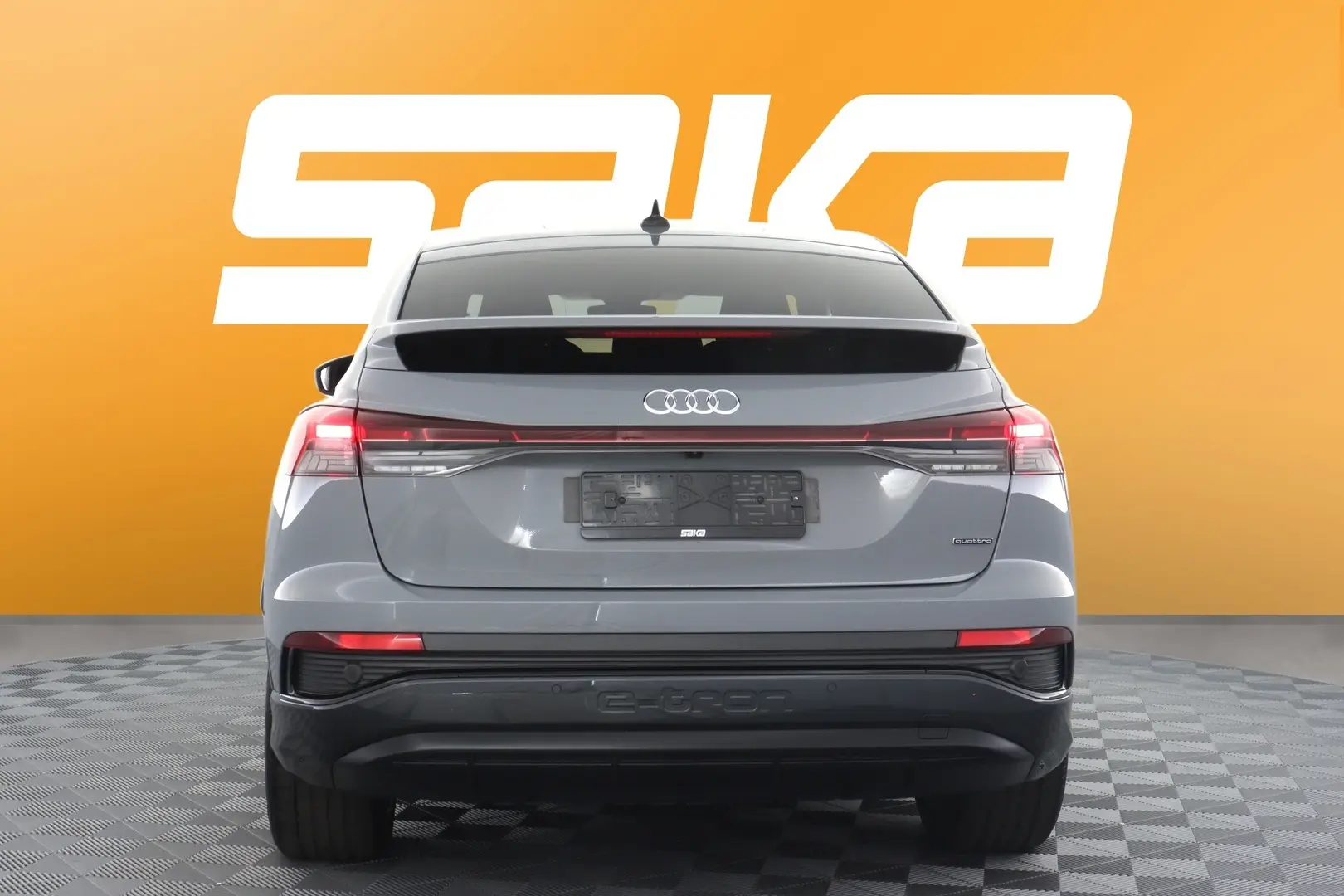 Car Image - 18gJPAwguVAKGDuuC7q7Z2
