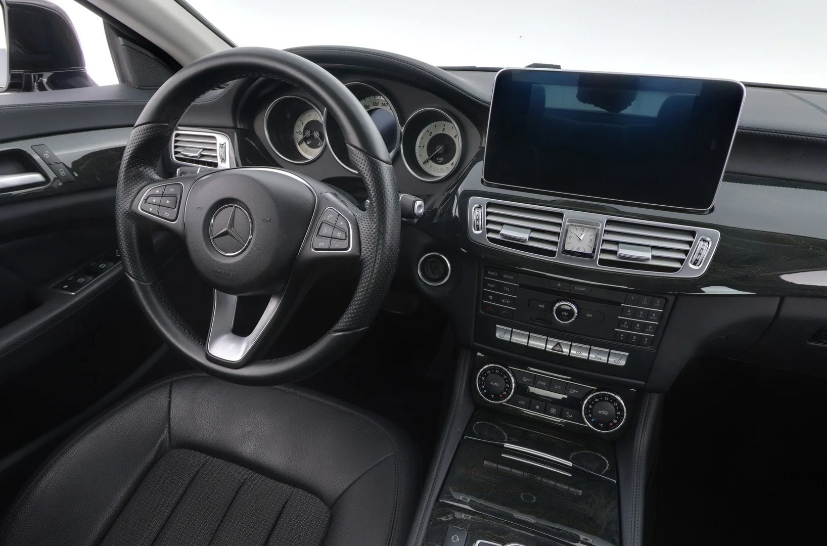 Car Image - 4UybfMvqlRa3Wusjx0LfE3