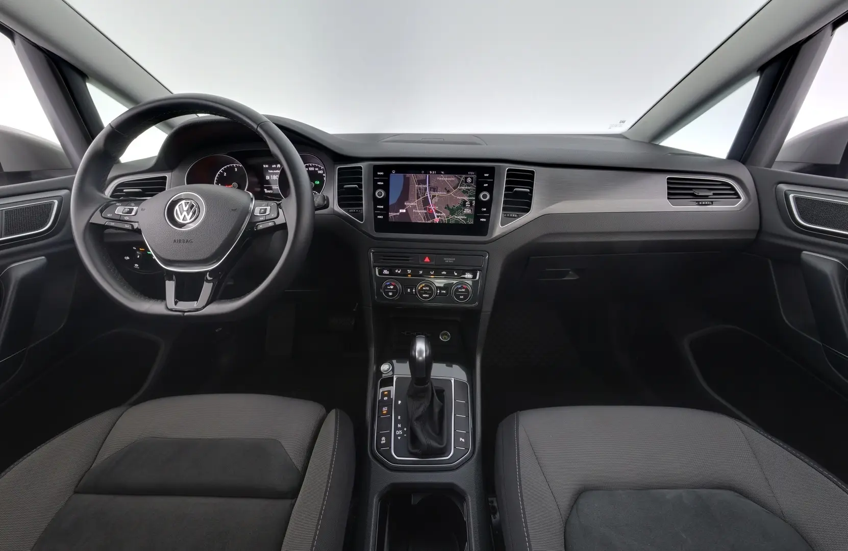 Car Image - 7KmoB11RE43HCBGp4ccymE