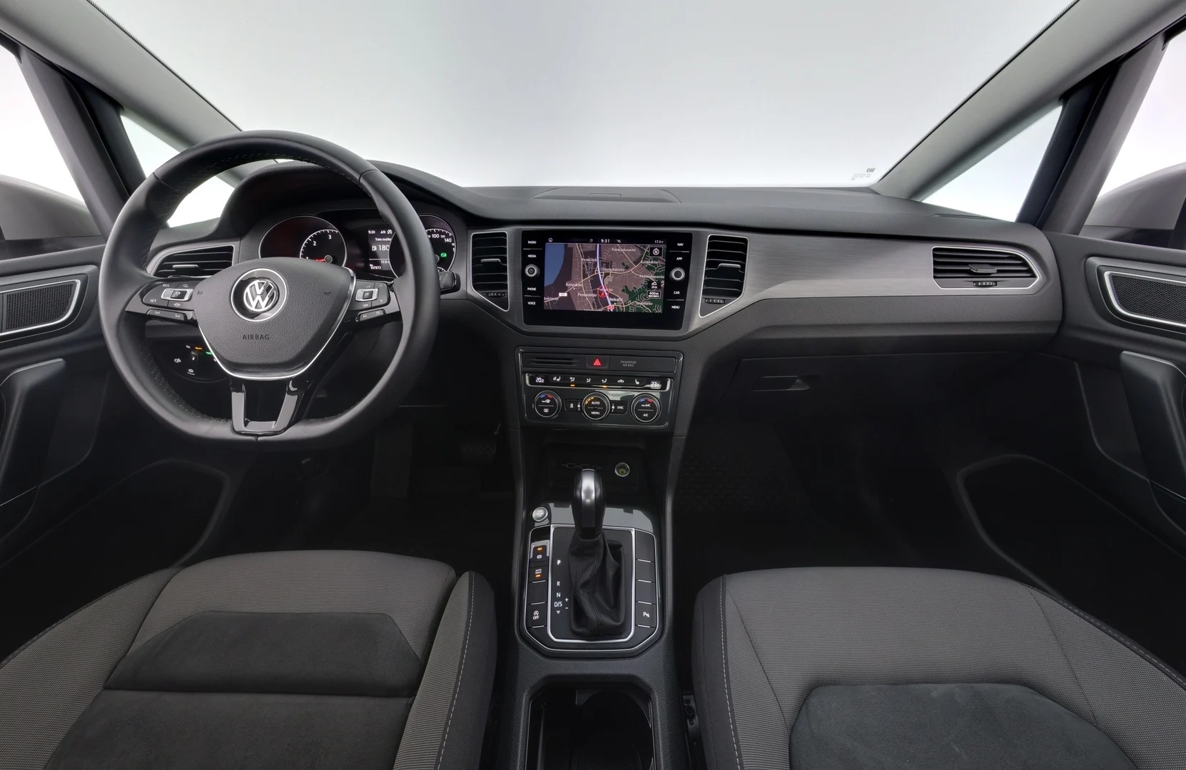 Car Image - 7KmoB11RE43HCBGp4ccymE