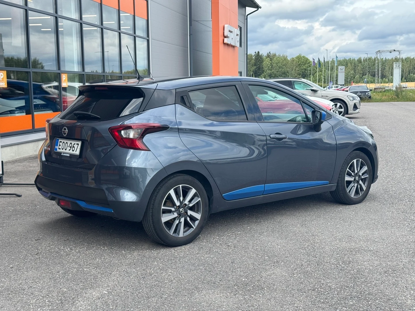 Car Image - 46AQDGh2HAm511o2cVZ4Dz