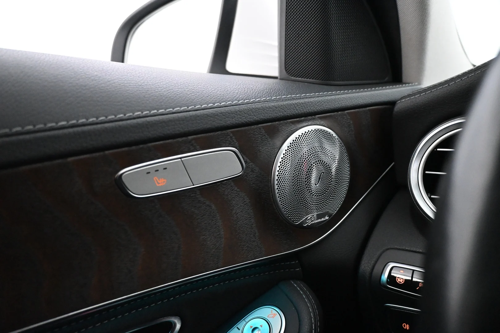 Car Image - se1VMIXdGUHLDtBpwiwz9