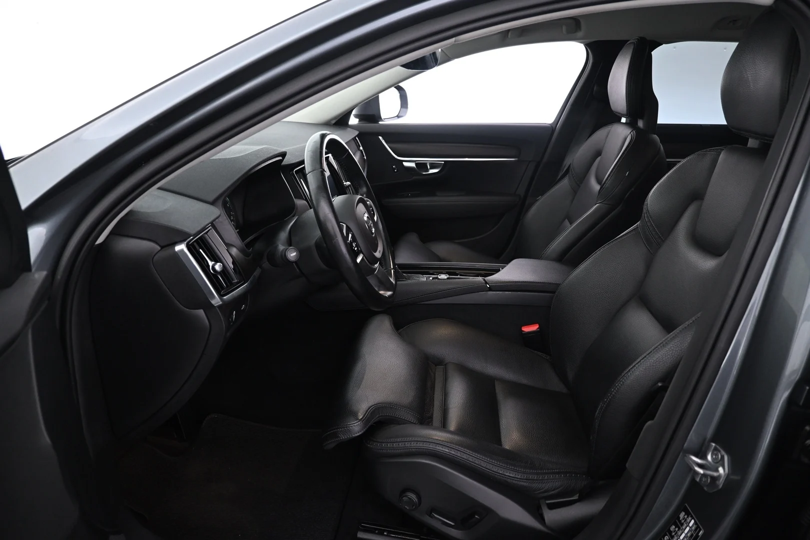 Car Image - 6V4fjDtwXQsVFhWxDC7PMa