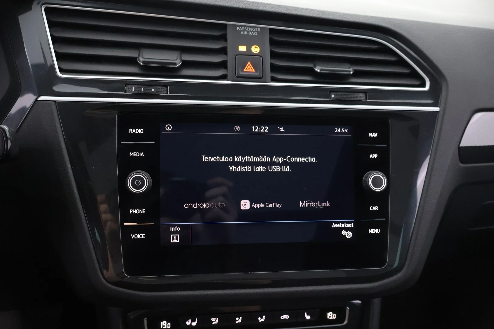 Car Image - 72RwHLBBC3Q2H5ilgNjRDV