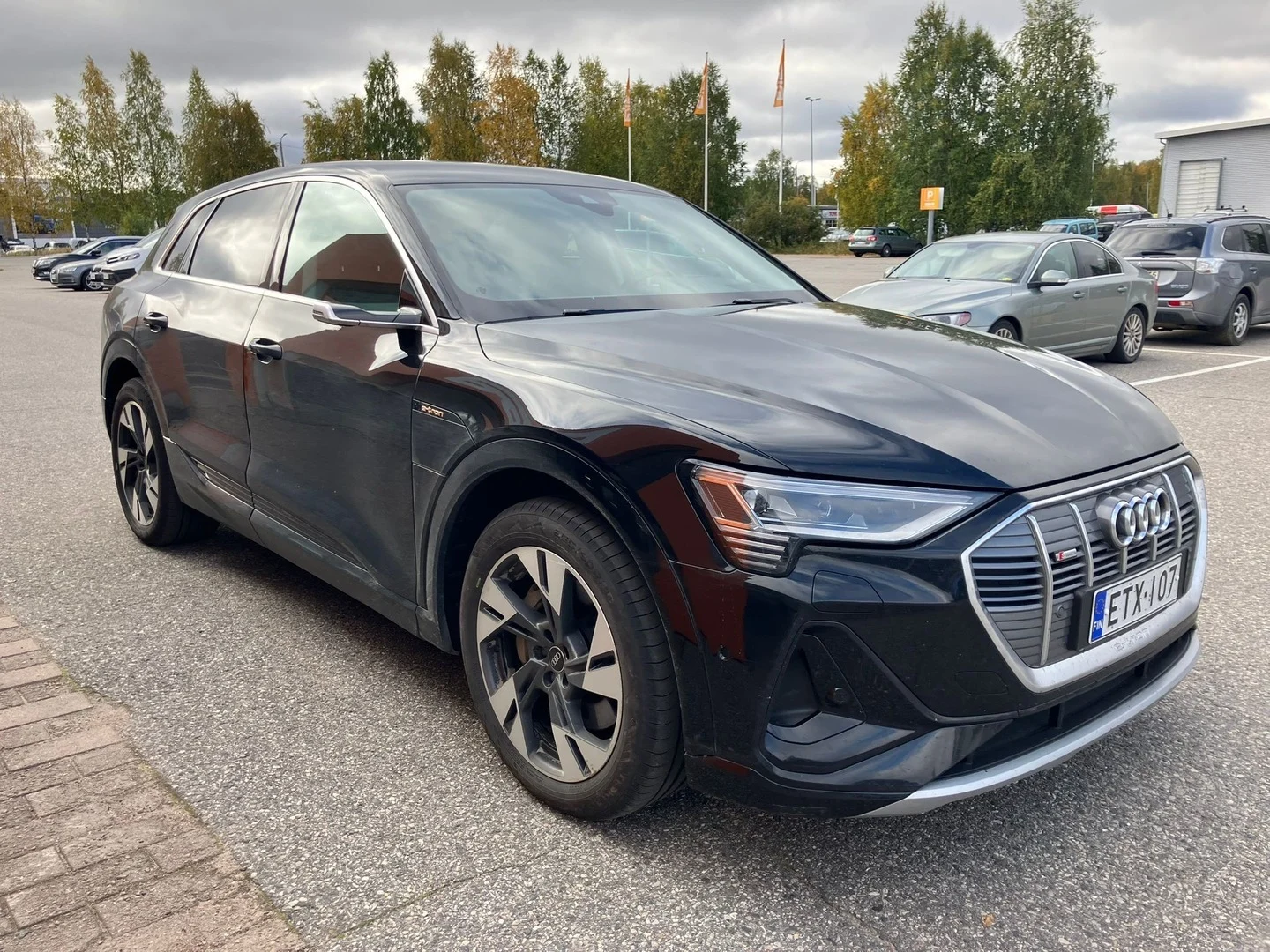 Car Image - B9u4OtHuG0IO1zNNpCwch