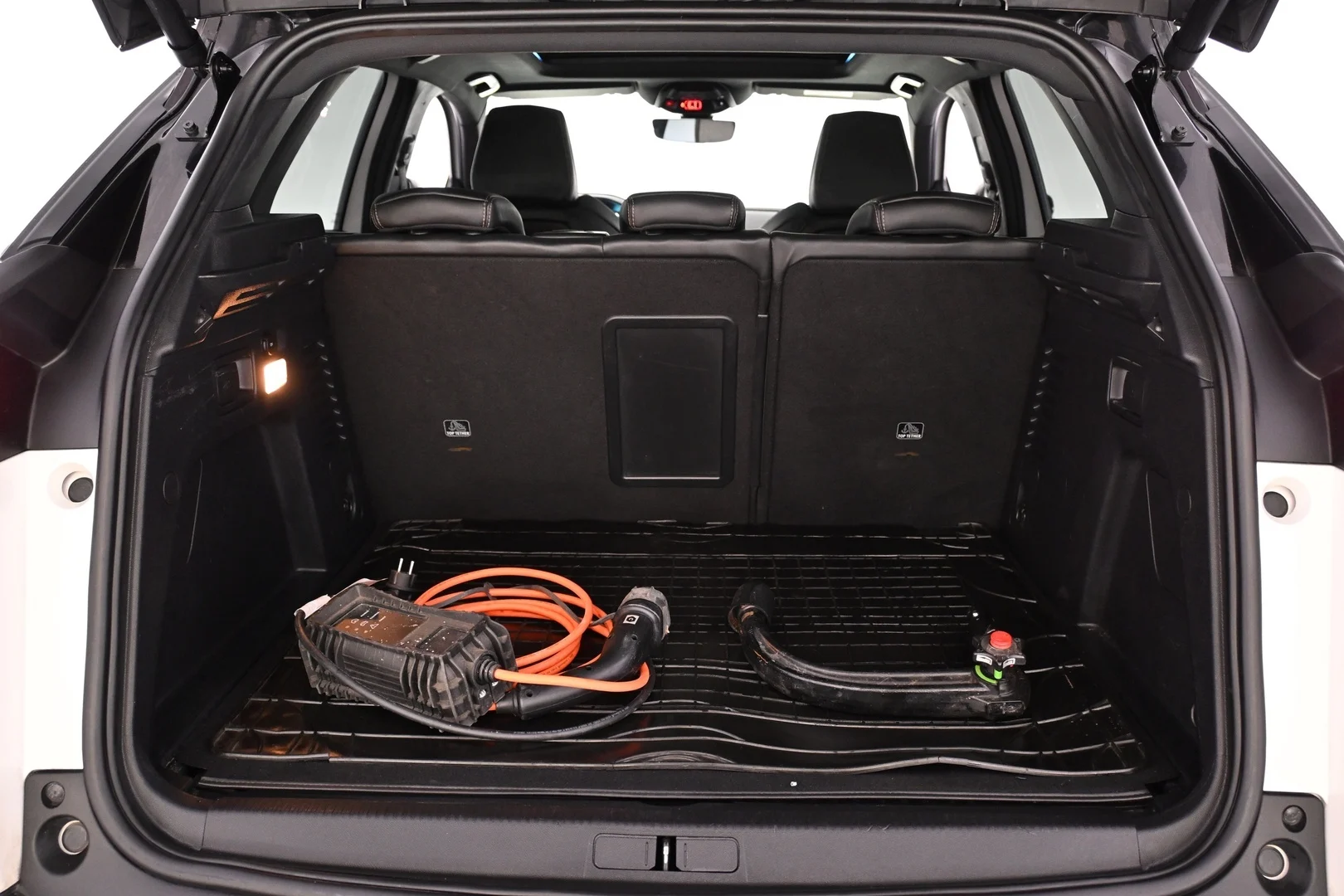 Car Image - FuvclooBABU0Oz1kSAIvw