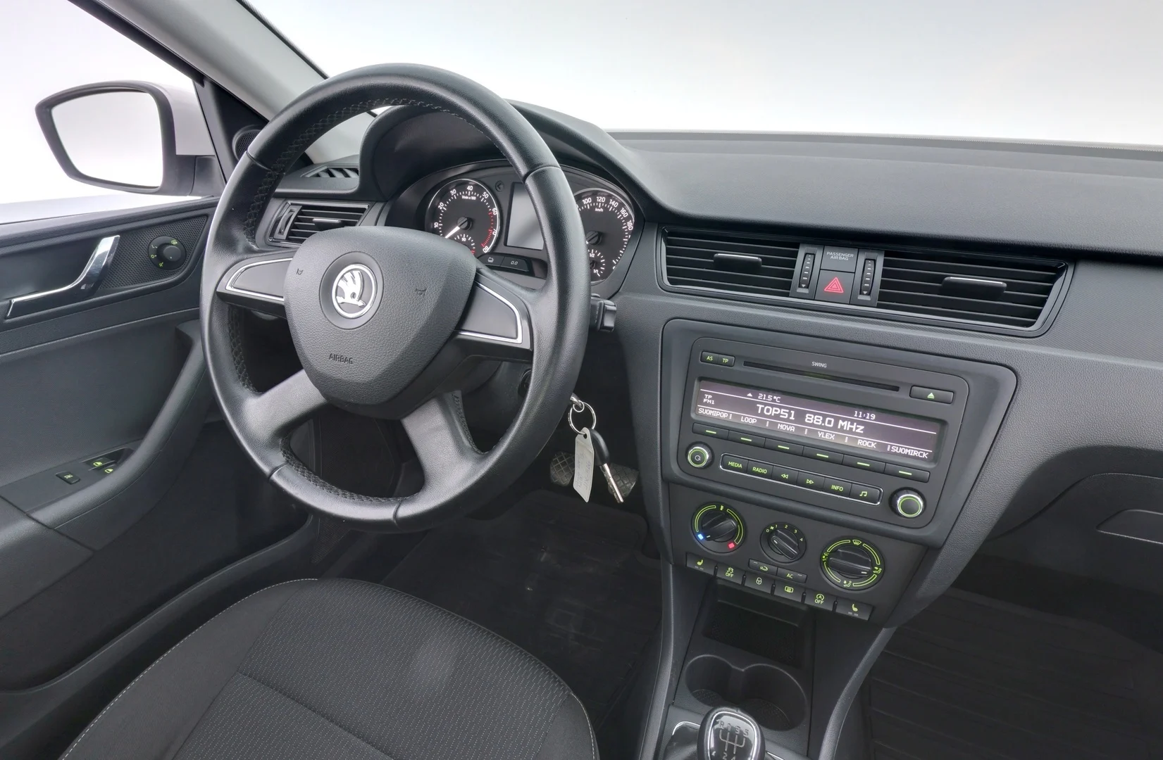 Car Image - 6z4U3yGmrEhZwlXpn2qGnb