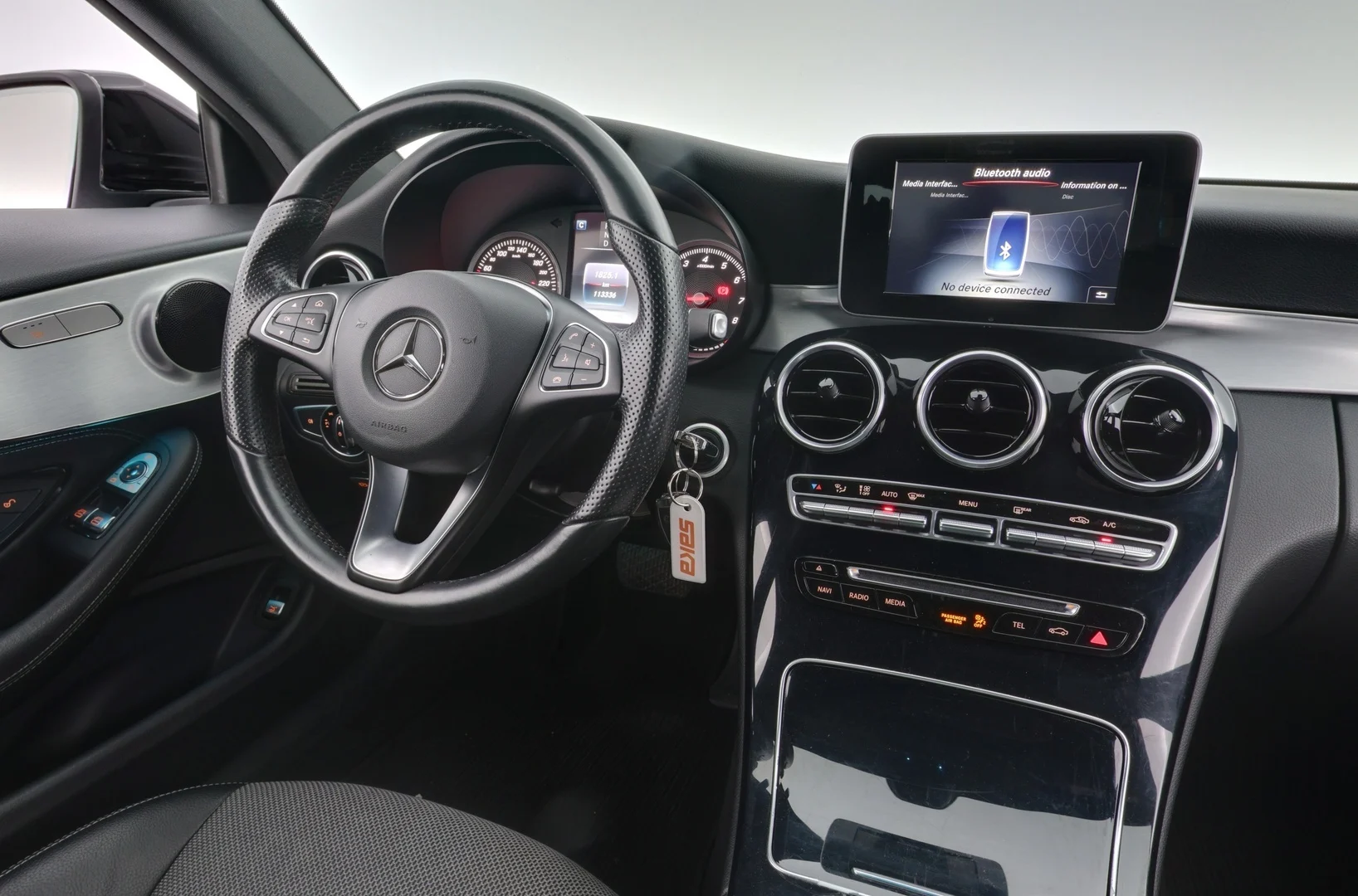 Car Image - 4UhoDgfqDD7OAkfyEvG5vn