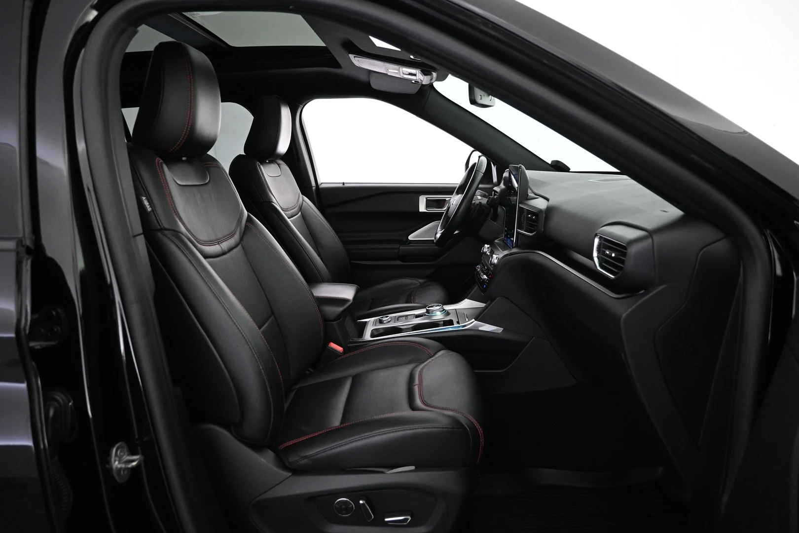 Car Image - 2CHpwiOdDip4zCiEL17fH7