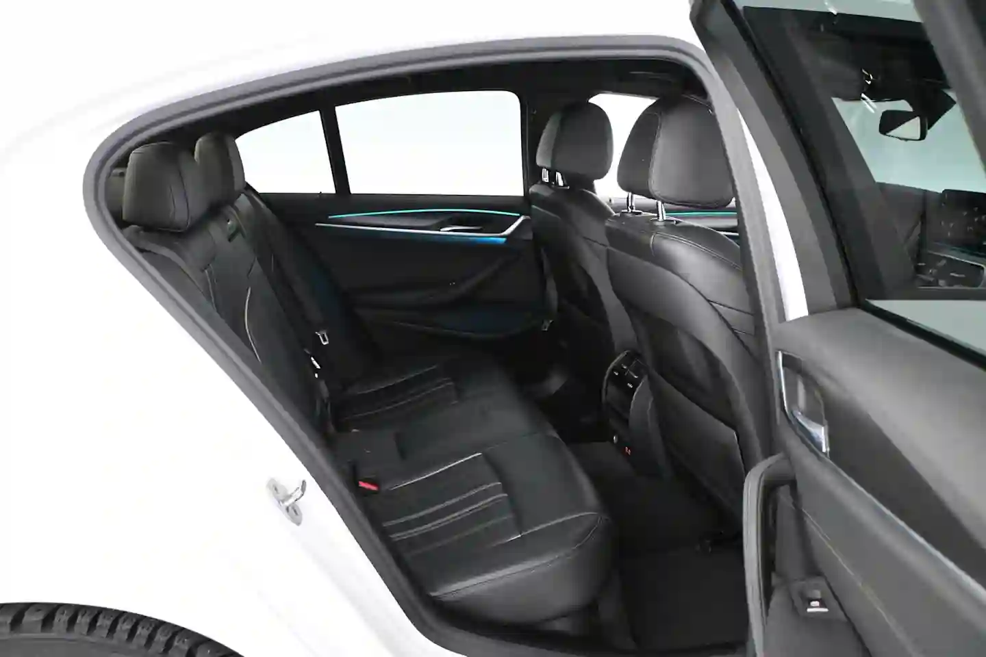 Car Image - 1PZTy8VSYlgmuytZHheLie