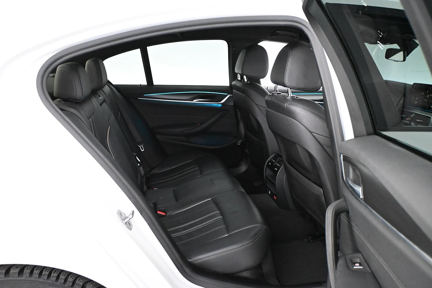 Car Image - 1PZTy8VSYlgmuytZHheLie