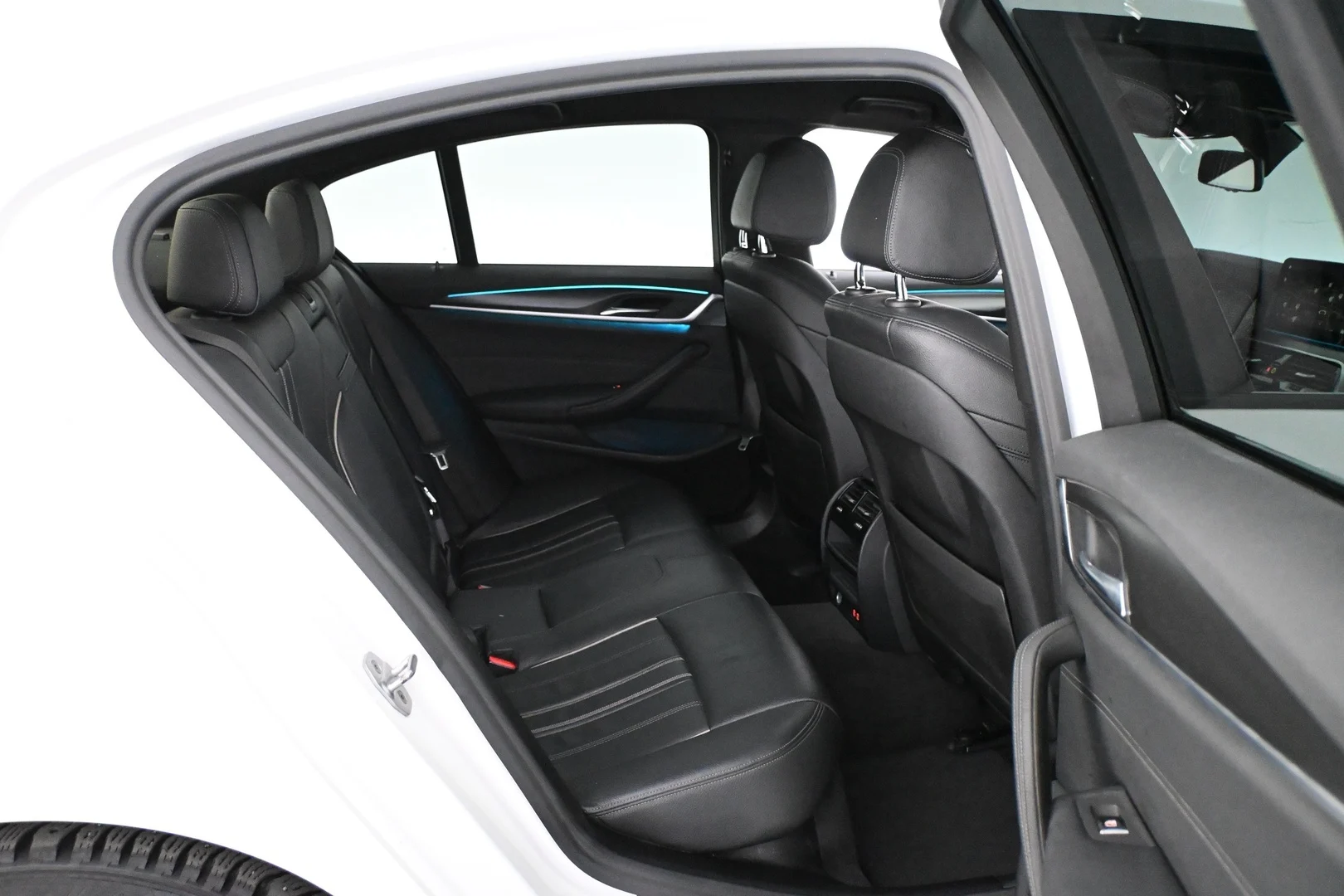 Car Image - 1PZTy8VSYlgmuytZHheLie