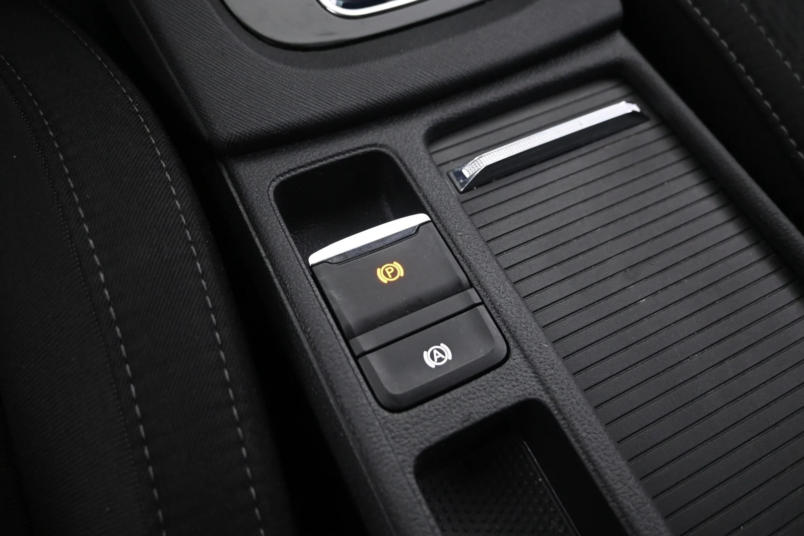 Car Image - 2sFzSRXANkCudJ4INJ7zTq