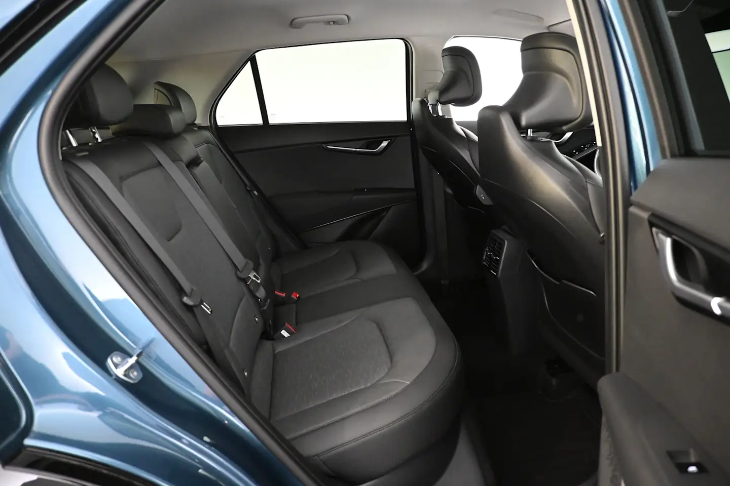 Car Image - 3c08YlzUougQkd9UJLWsWo