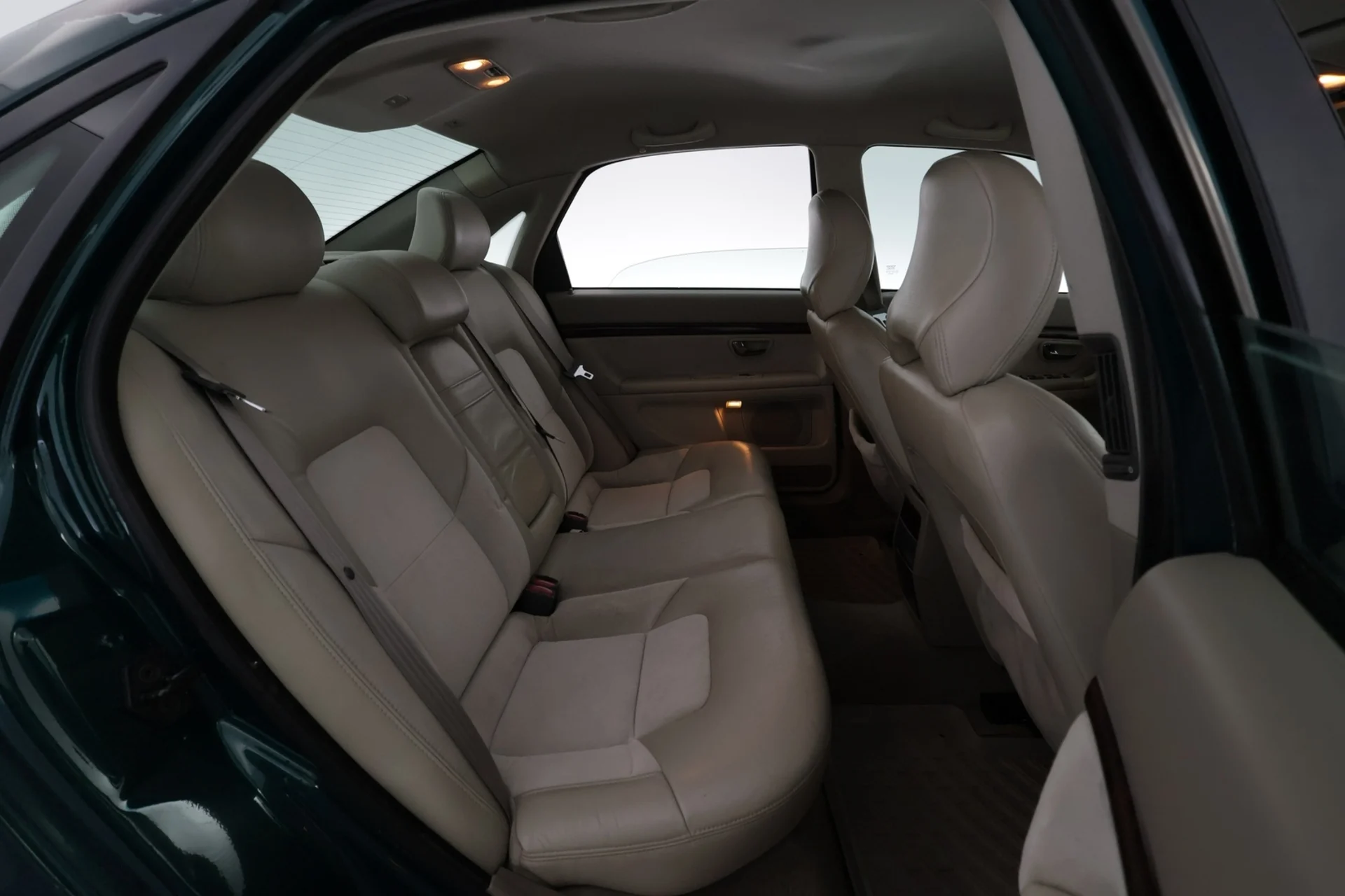 Car Image - 1qn7DxokFHmimmxrdDDMdj