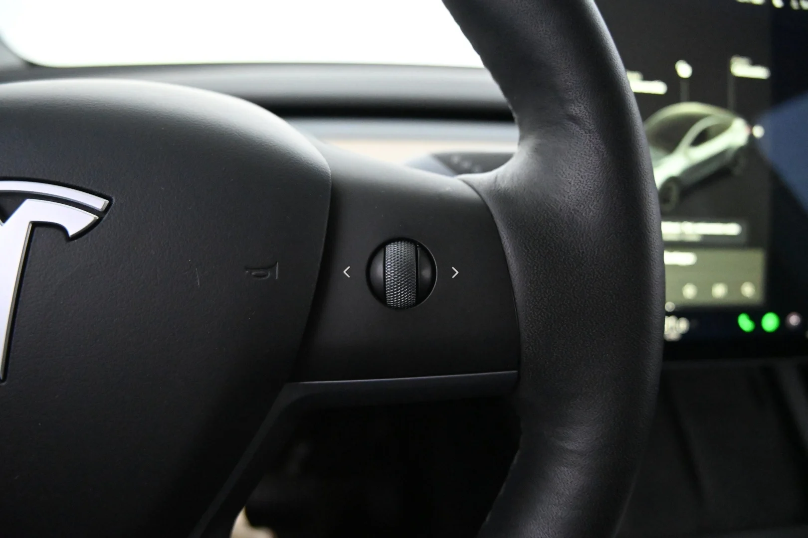Car Image - 4WX7QM9YNSiOxqeMuRD9uU