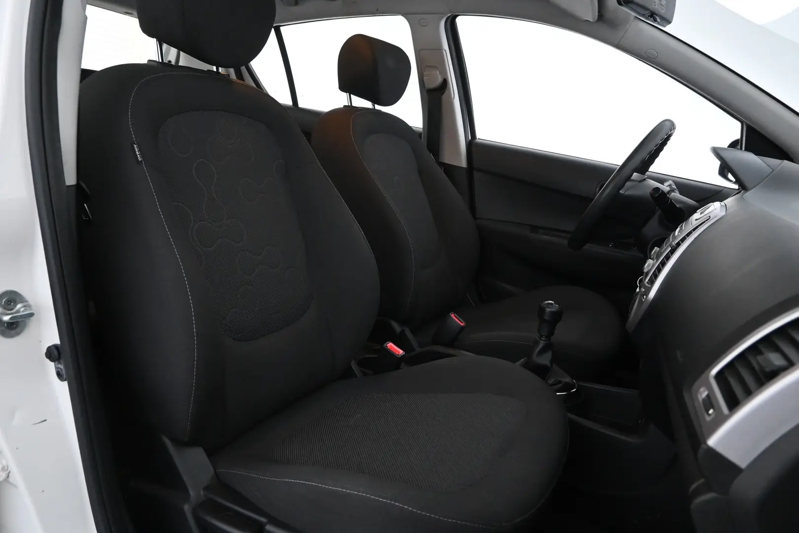 Car Image - sqt1UNjS0WFM1rleETp3C