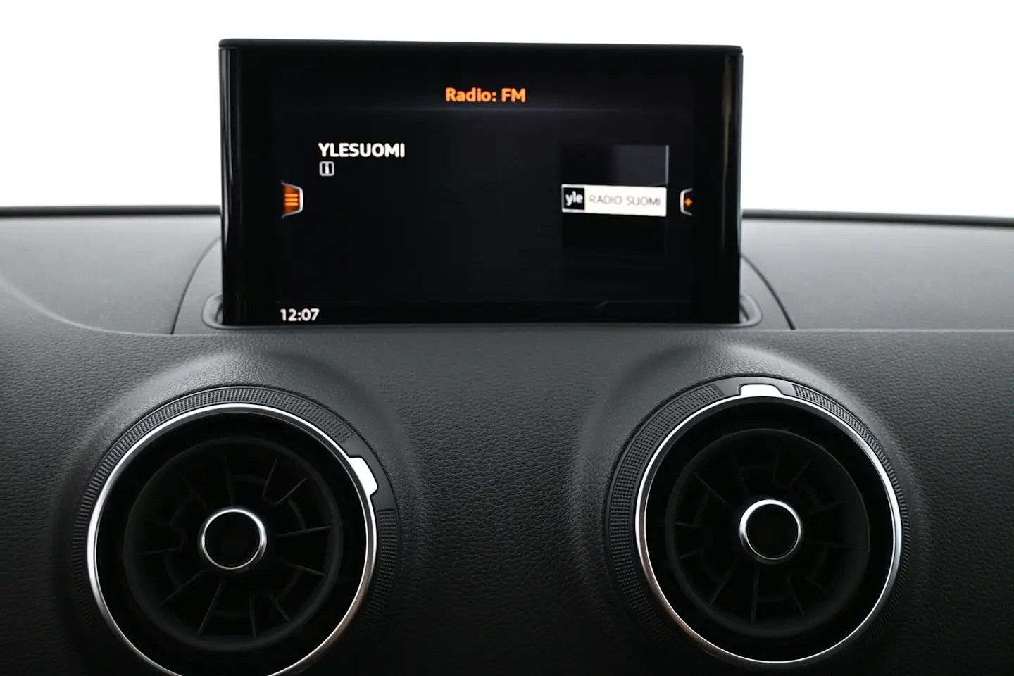 Car Image - CzAAxZGpoZamwVCcgsS1K