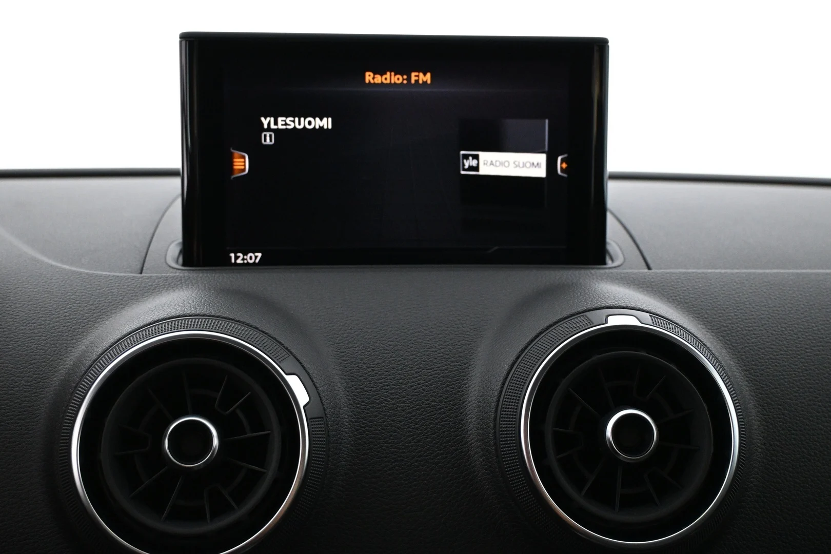 Car Image - CzAAxZGpoZamwVCcgsS1K