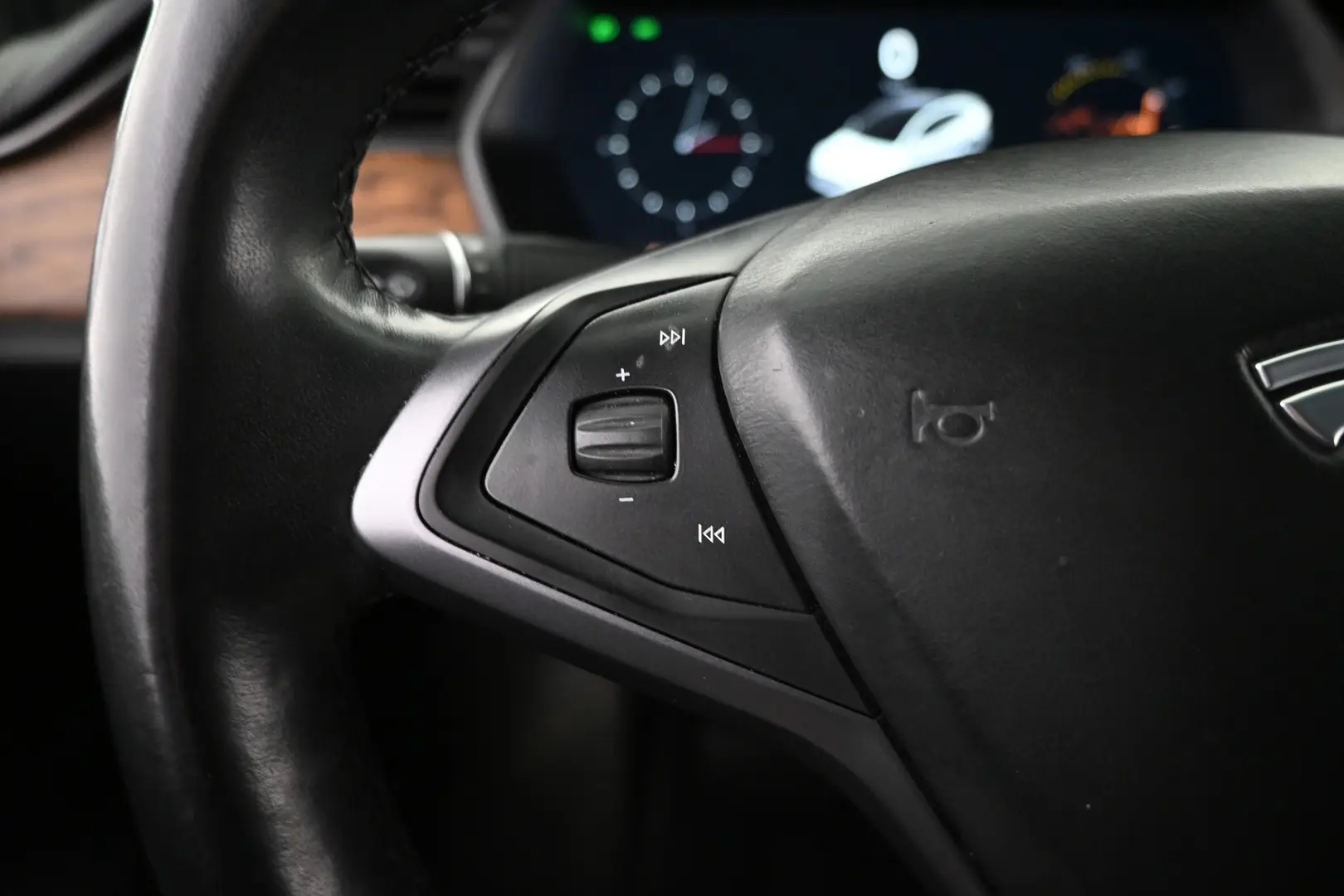 Car Image - 6yfj5Z1s2deYwUP1N32VvX