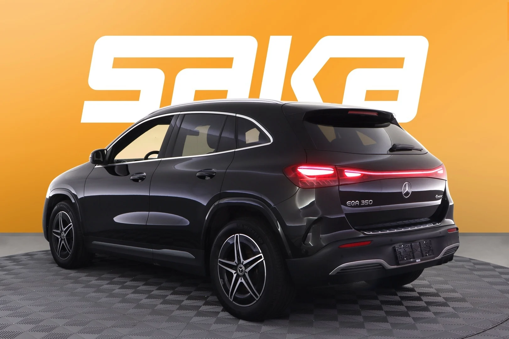 Car Image - LxyndKyVw0LtcIYtMLX32