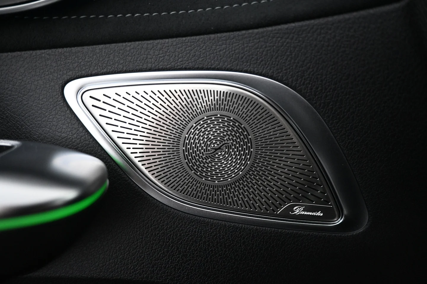 Car Image - 7tN7AoOpuQoHCrWbvqMLU7