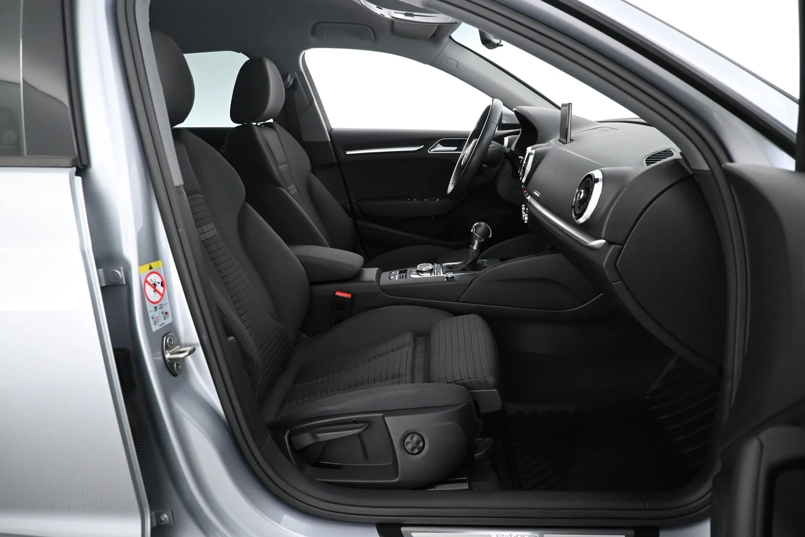 Car Image - 40KPs9uL8nx5aGBw9kv0Wl