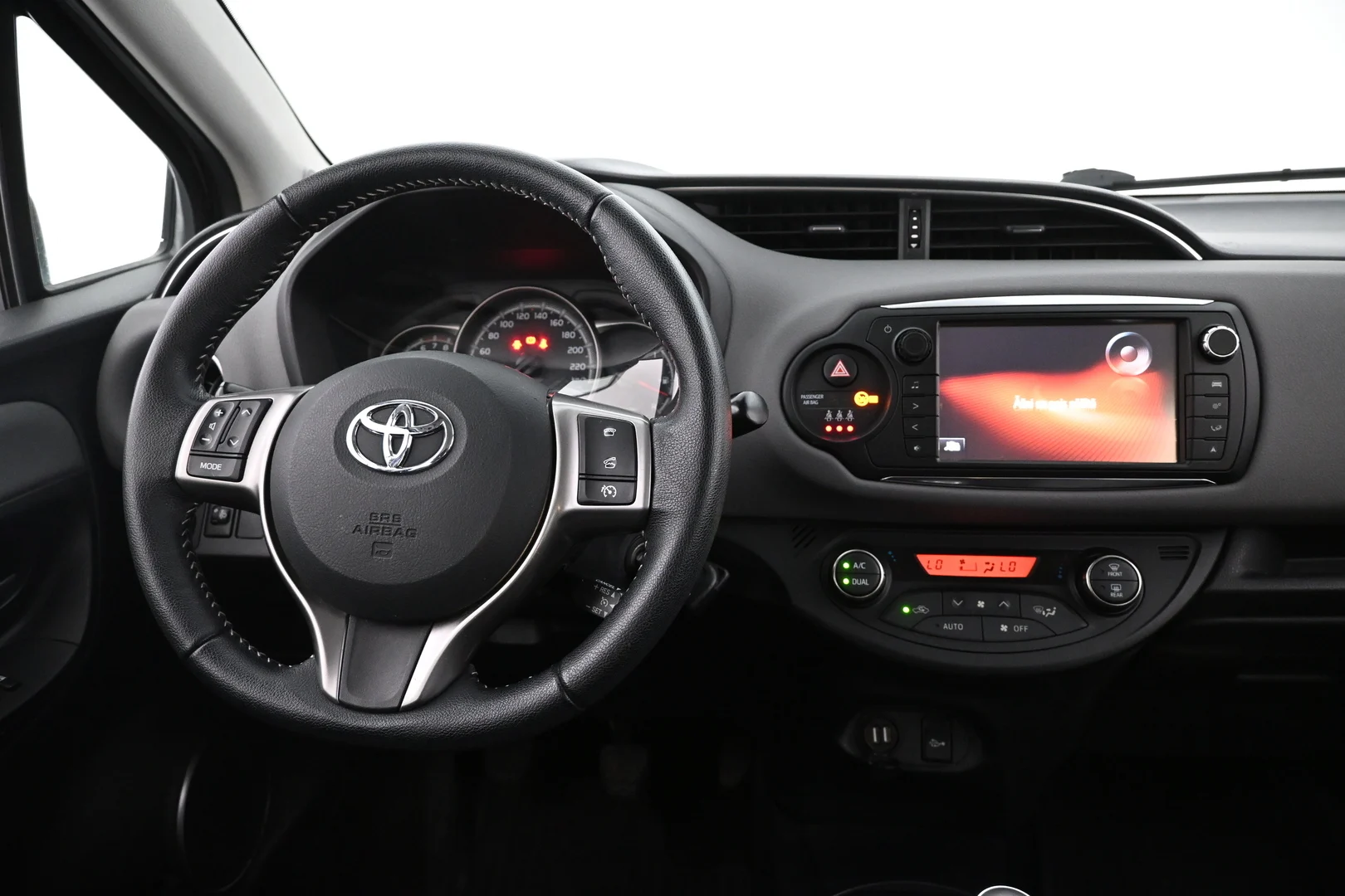 Car Image - 18dxakRdw0I2pl1BAYrXOn
