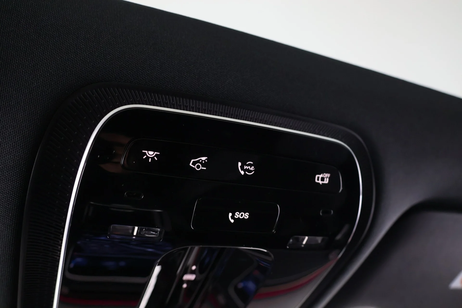 Car Image - S4fRR5XwsjANLWshlBZy6