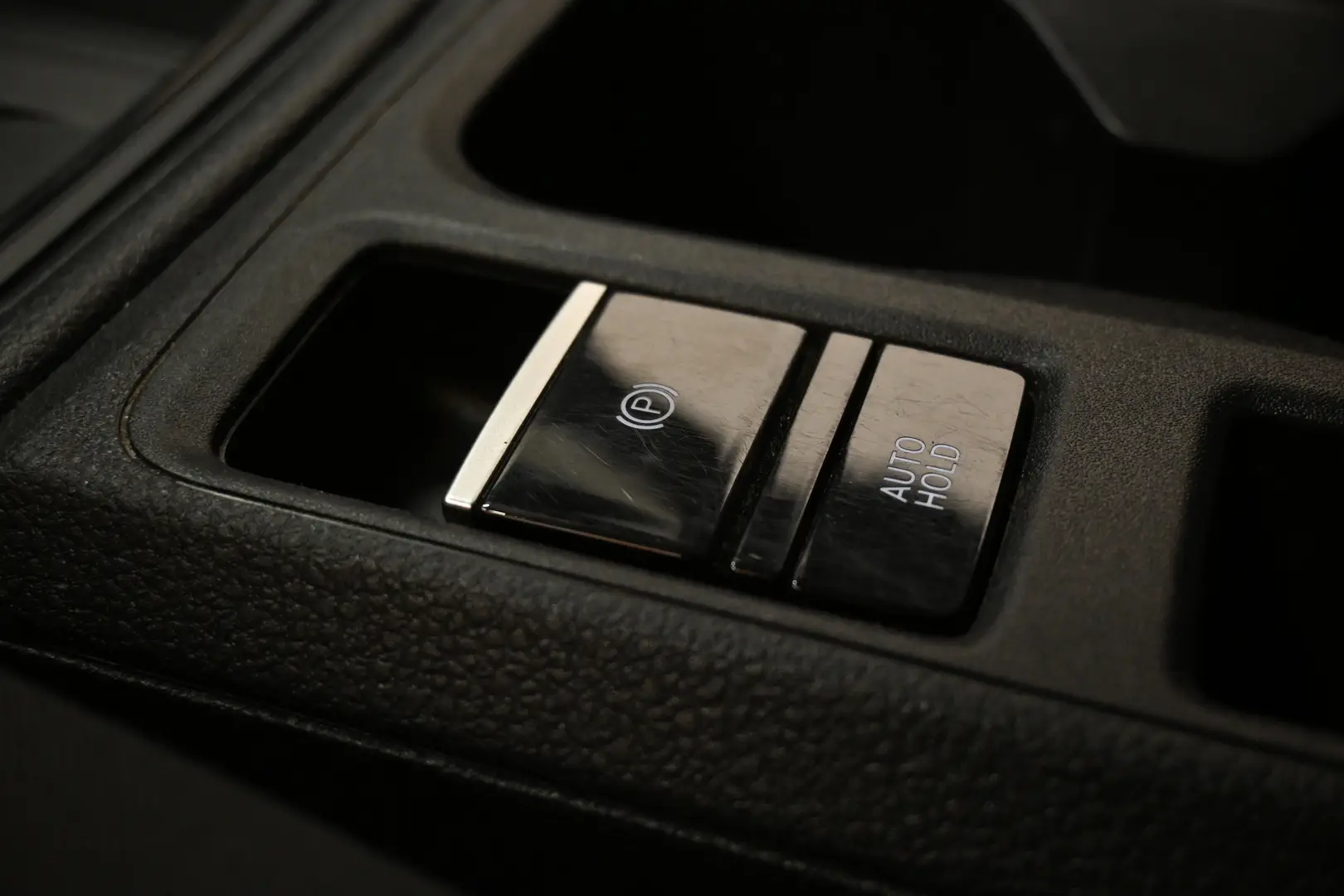 Car Image - 7JLqMT3CxUs07nYkjndDWn