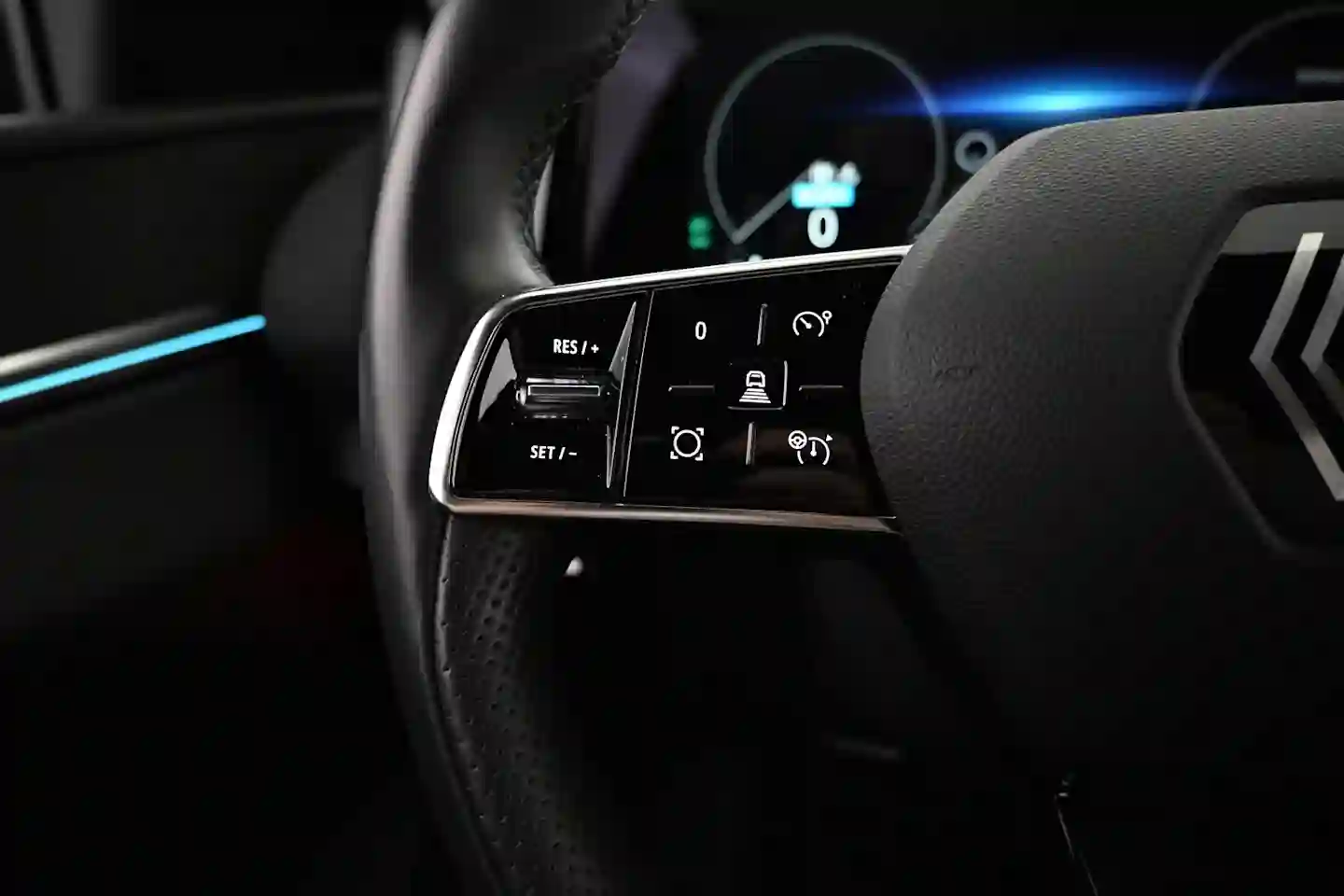 Car Image - 2cRY68cJjzuVukYXEfZDbb