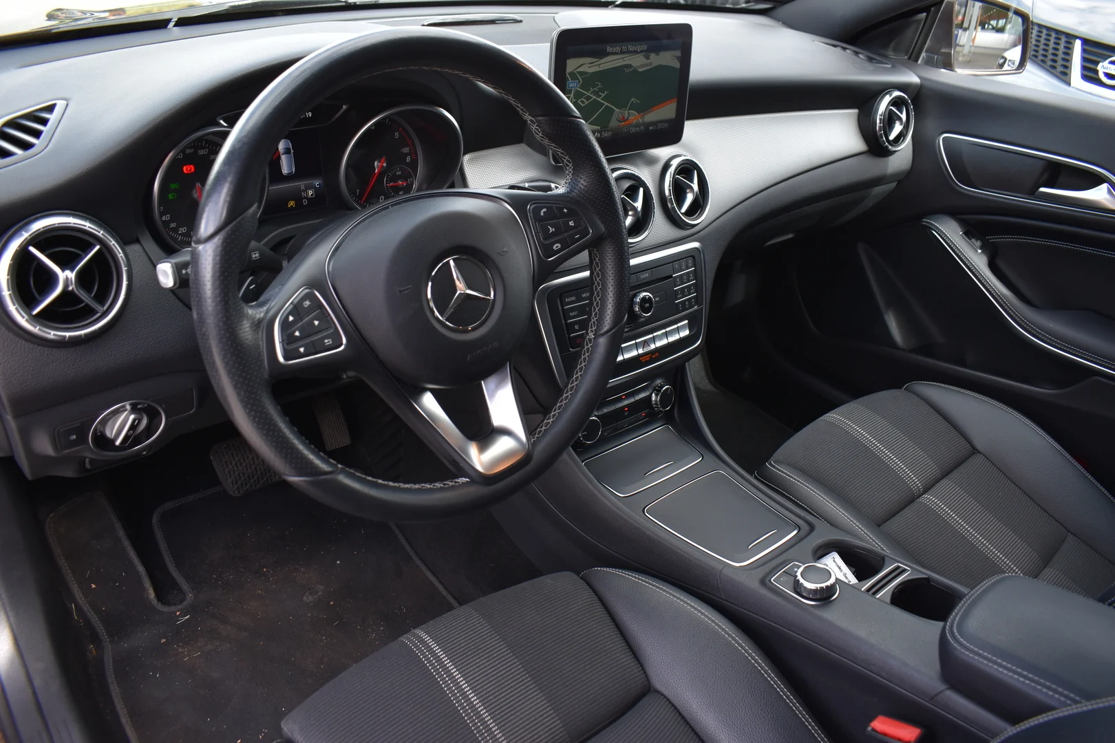 Car Image - 5wXIPUDkugSdxF8F9Uvehv