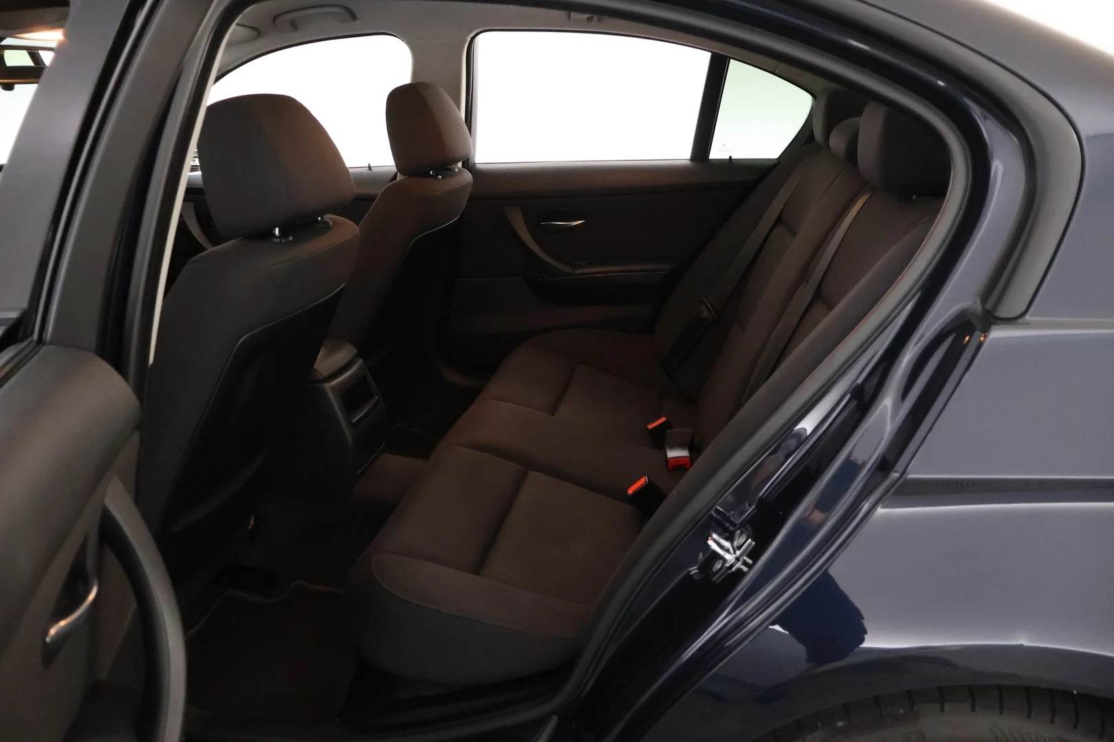 Car Image - 2OfMKBMN5IoAJHYinkKHMA