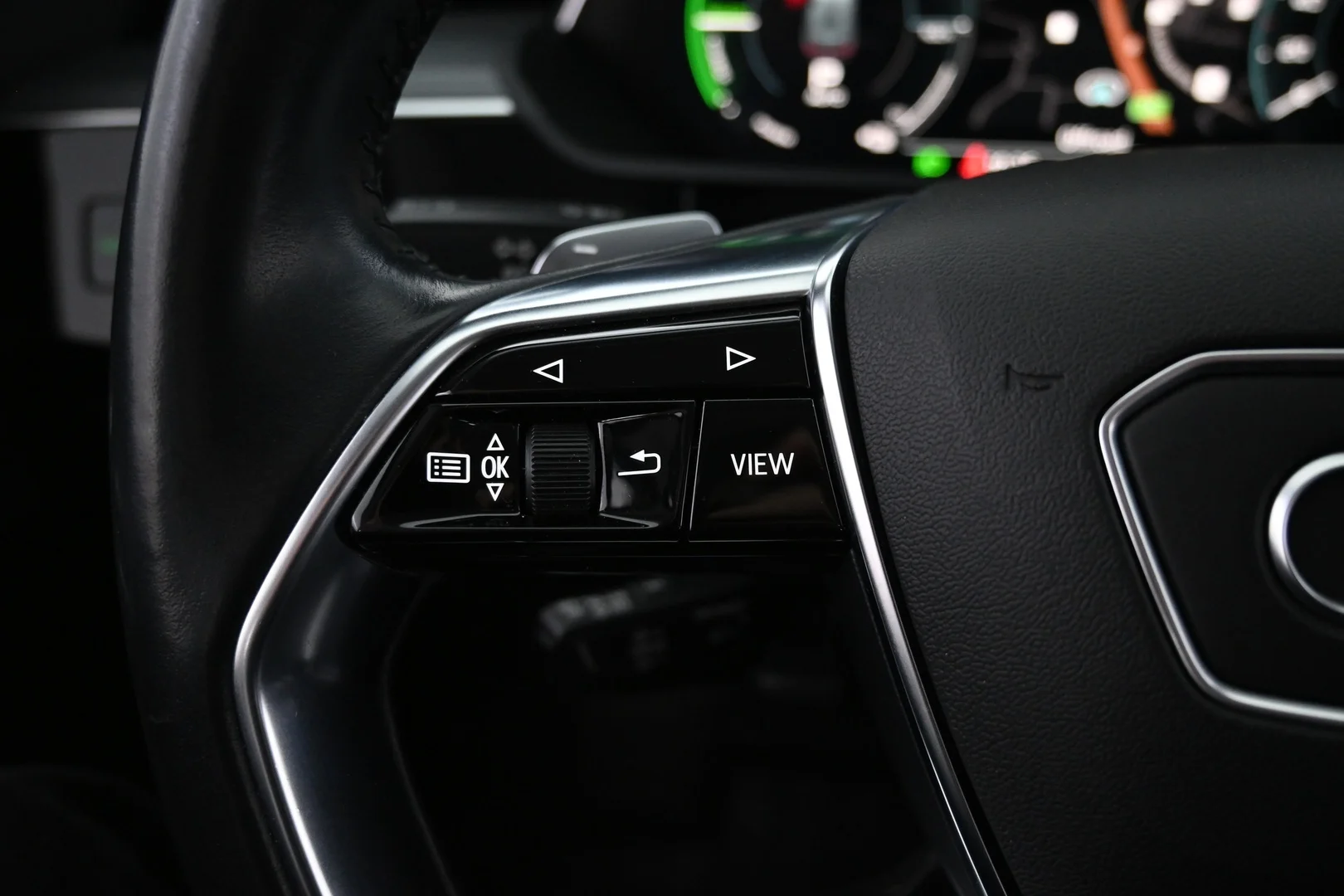Car Image - 4KsusEdg4o6l5ccYdELA4V
