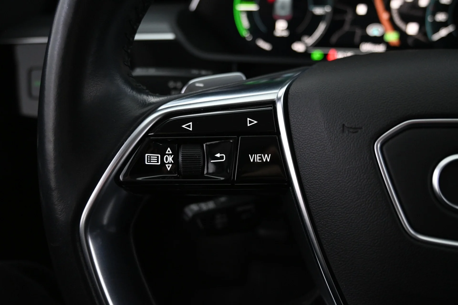 Car Image - 4KsusEdg4o6l5ccYdELA4V