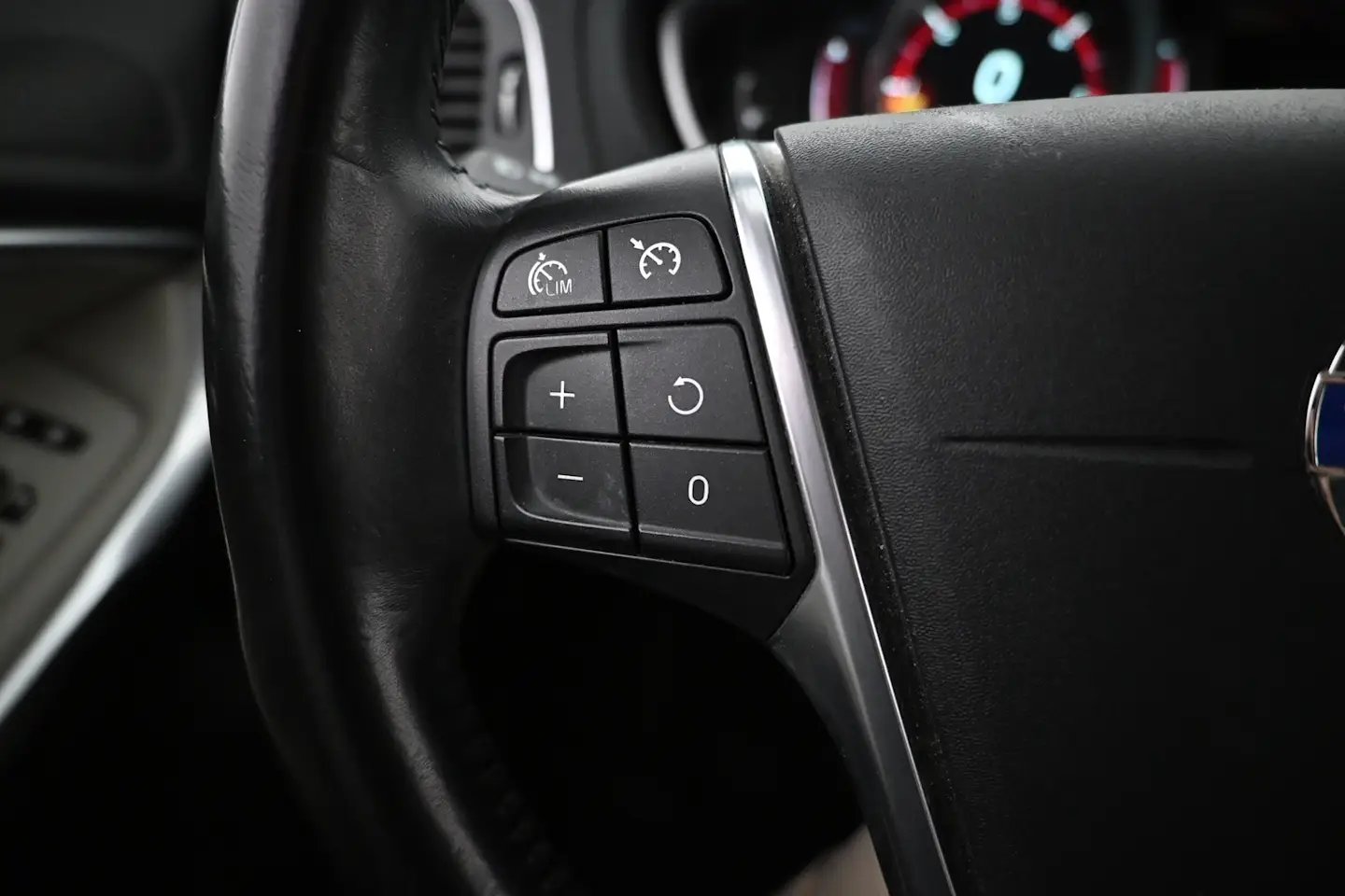 Car Image - xpyeLHHjzyQDfsvrv81JH