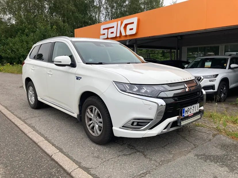 Mitsubishi OUTLANDER PHEV