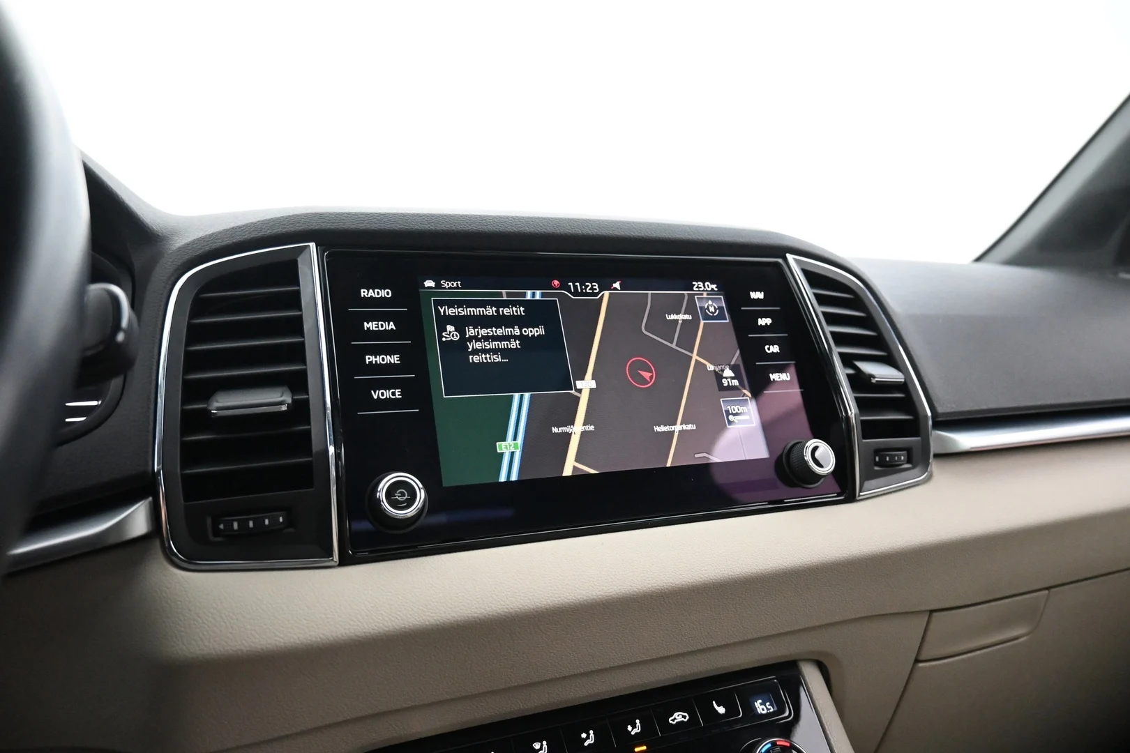 Car Image - 6mg8hPPqB5BCmJrFR42TpT