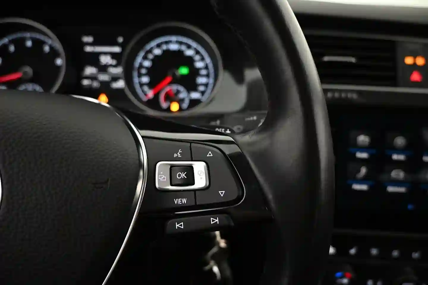 Car Image - 5iYh0U3Akij0GPeJuApsk3