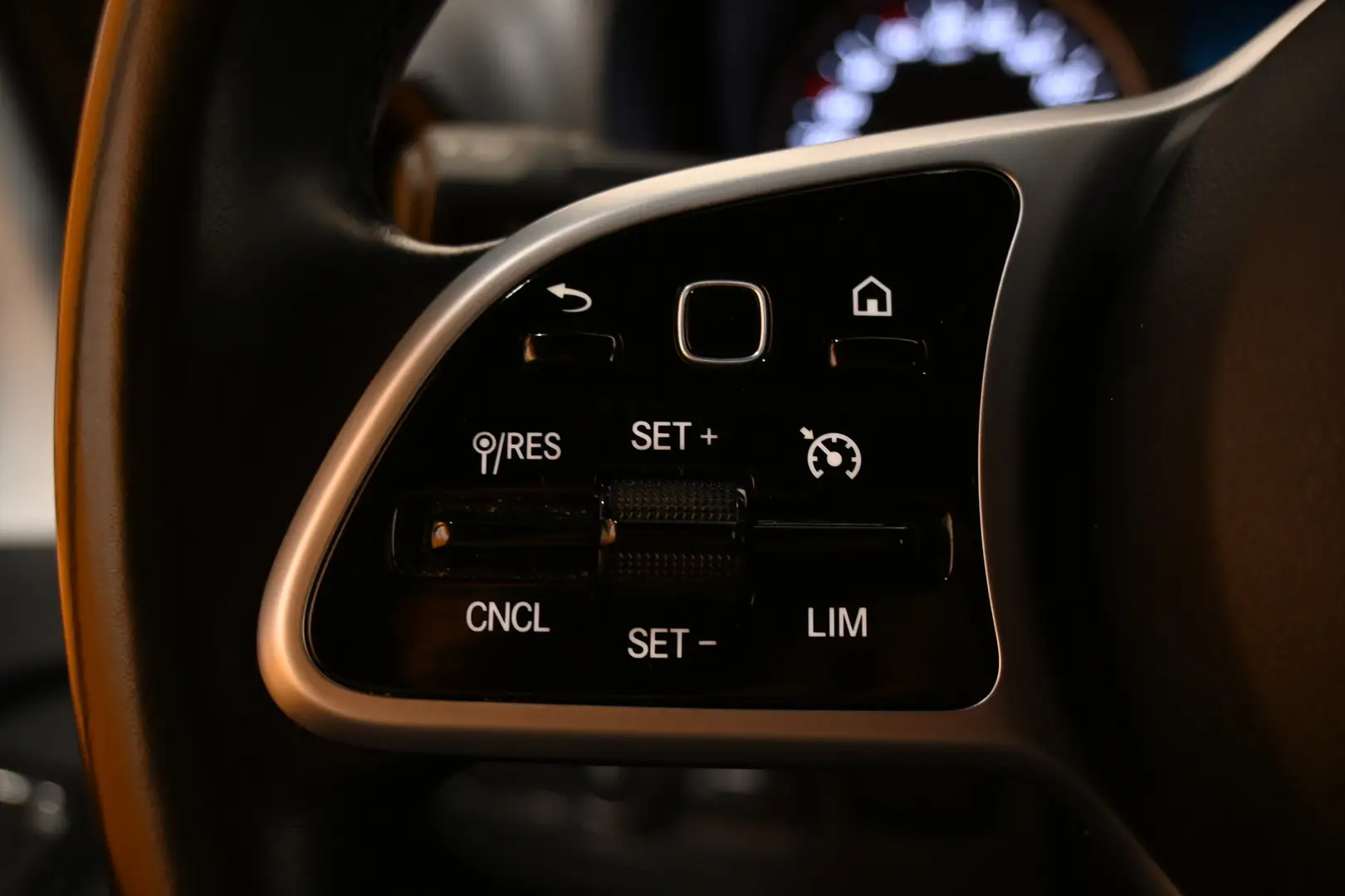 Car Image - 619X77E2DHYuaZOPwOVcUc