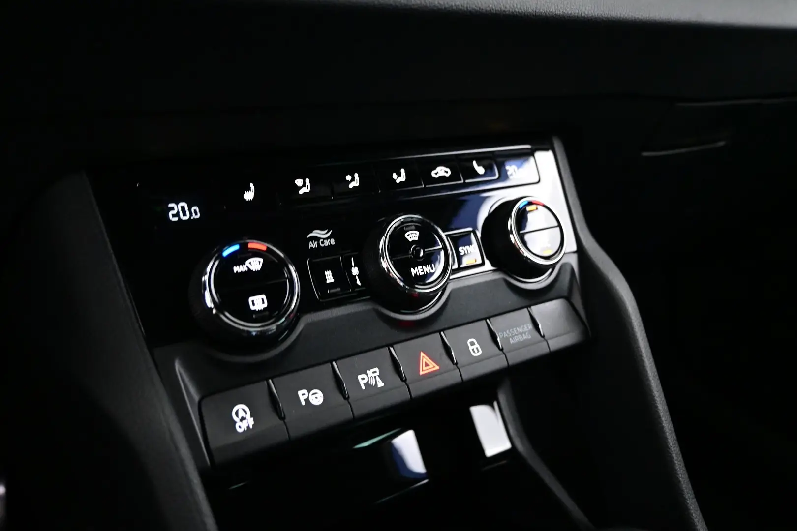 Car Image - 6MJEUnm5psjDlEzOdW3lWE