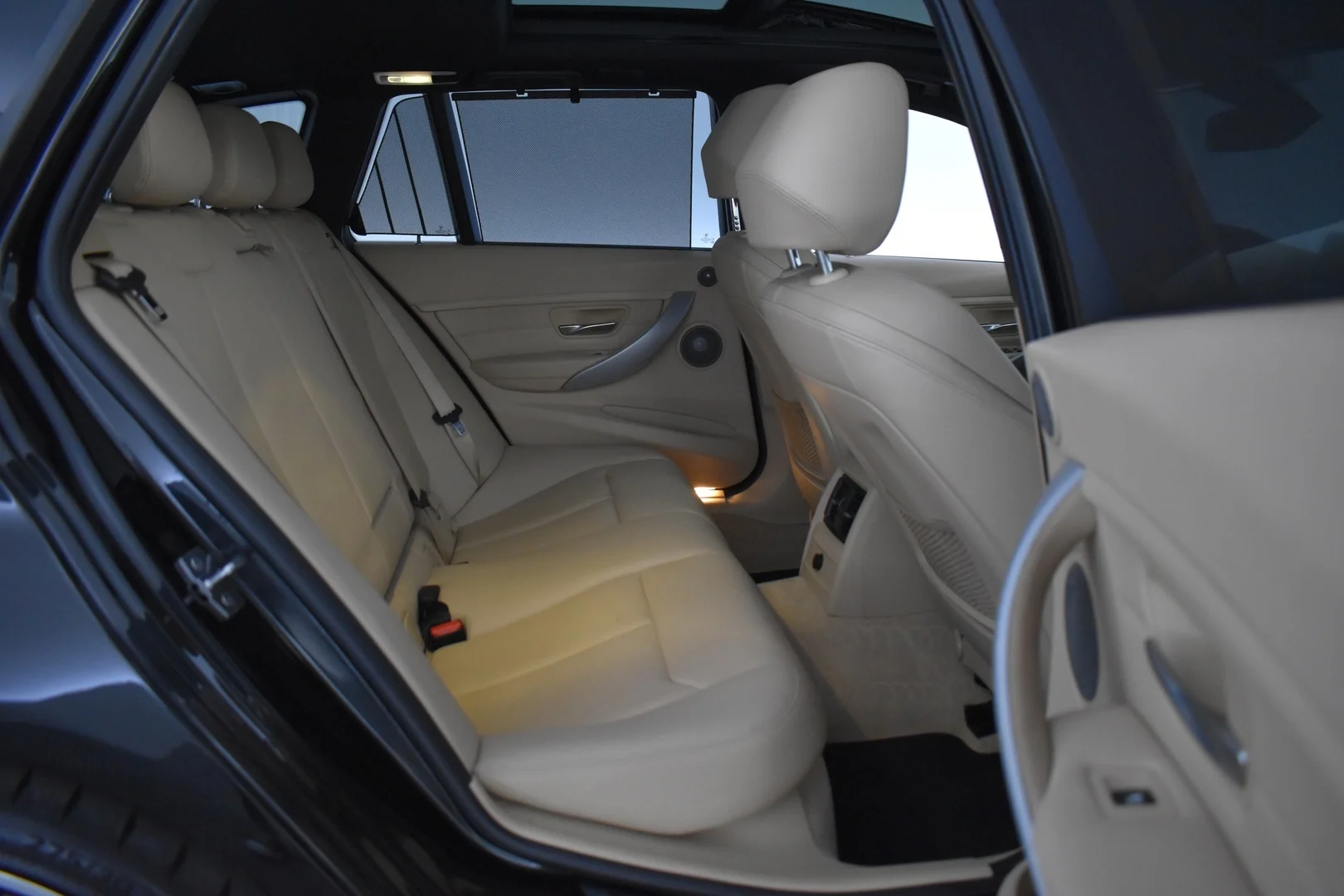 Car Image - 6ZdzVTsRxfkqzrURMAE1I2