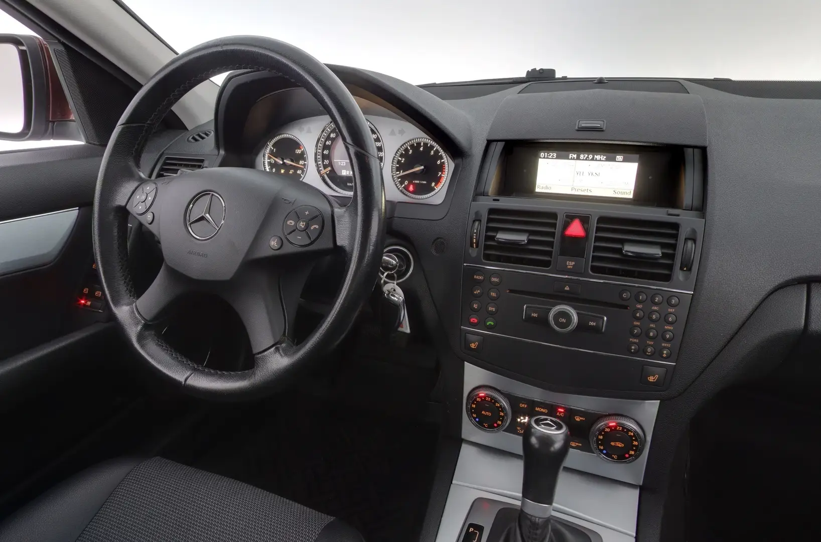 Car Image - 2NsojyfKSTP8H4wWNxiNEP