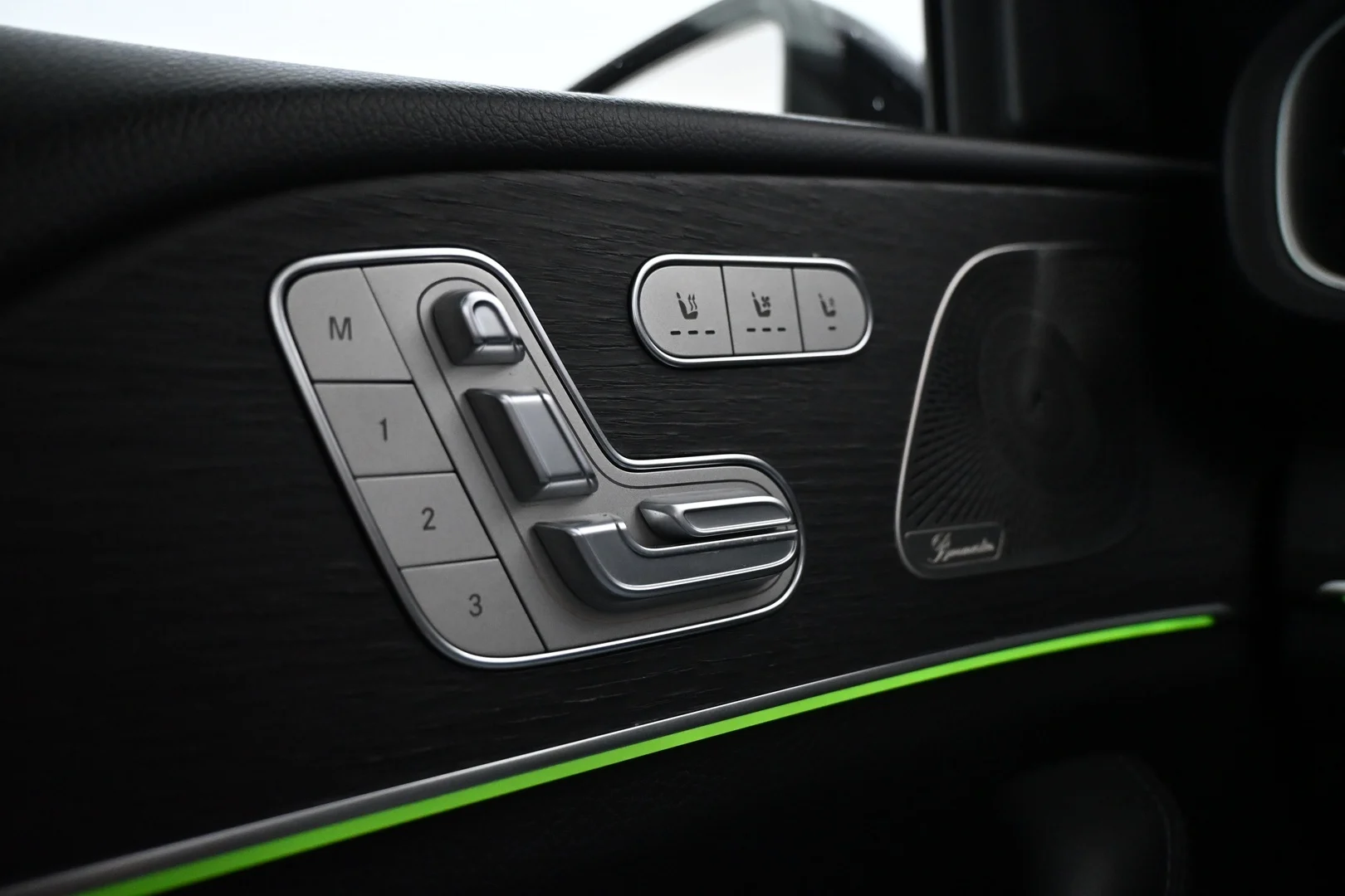 Car Image - 4zImpWYla667XCwQcETaGv