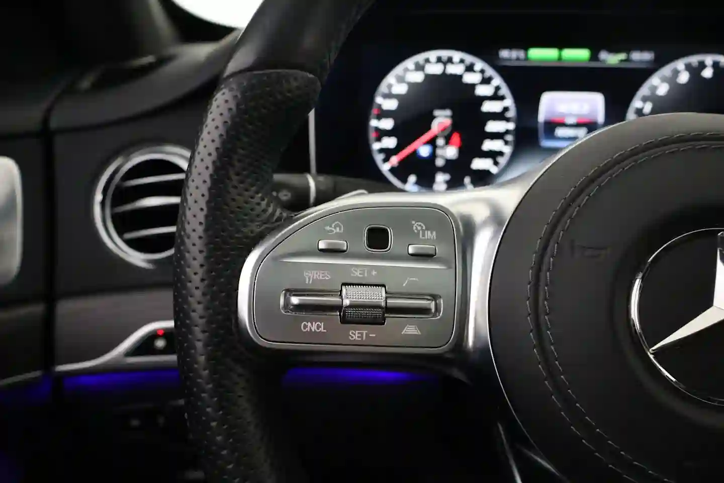 Car Image - 5xys08jlpnOEwu1cxMBSn5