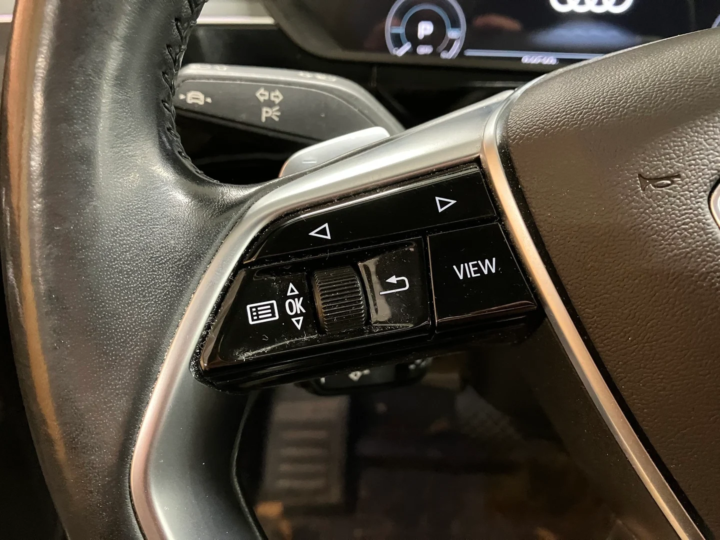 Car Image - 1Fd1T5uJMC3zTMcNtCQD6F
