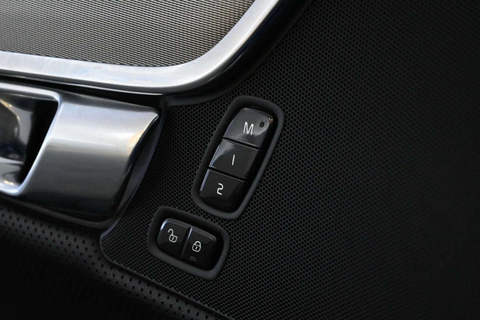 Car Image - 46fBybSqJuhypD9e19BShA