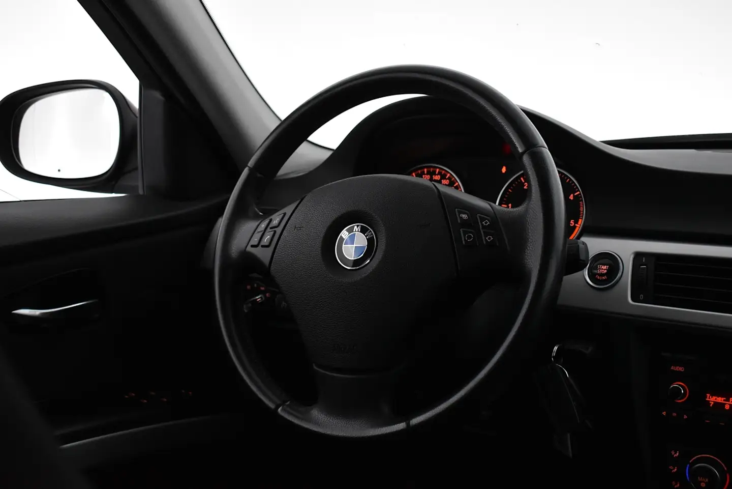 Car Image - 74FhVYJsfVPJCMUZi8FtVy